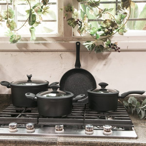 Set de ollas aluminio forjado negro 8pcs - Imagen 2