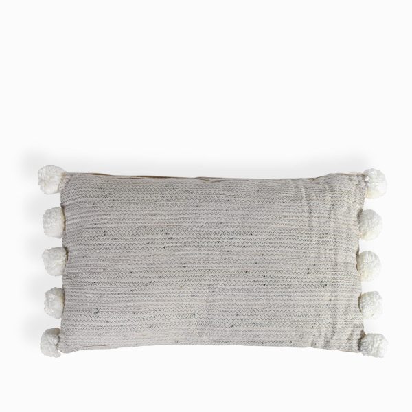 Cojin pompones natural 30x50cm