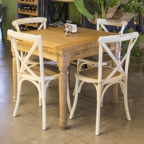 Silla blanca en X tejida - Imagen 3