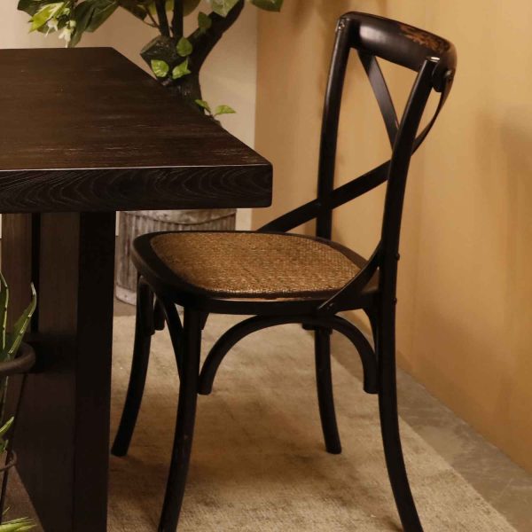 Silla negra en X tejida - Imagen 3