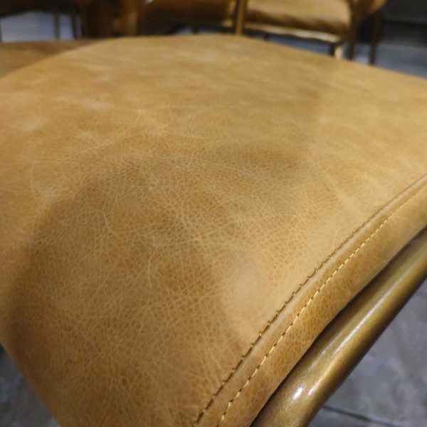 Silla Líneas Doradas en cuero miel - Imagen 7