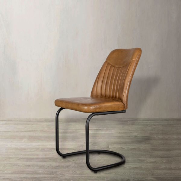 Silla en cuero para comedor con  espaldar Rayas