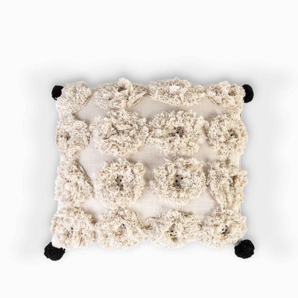 Cojin pompones beige 45x45cm