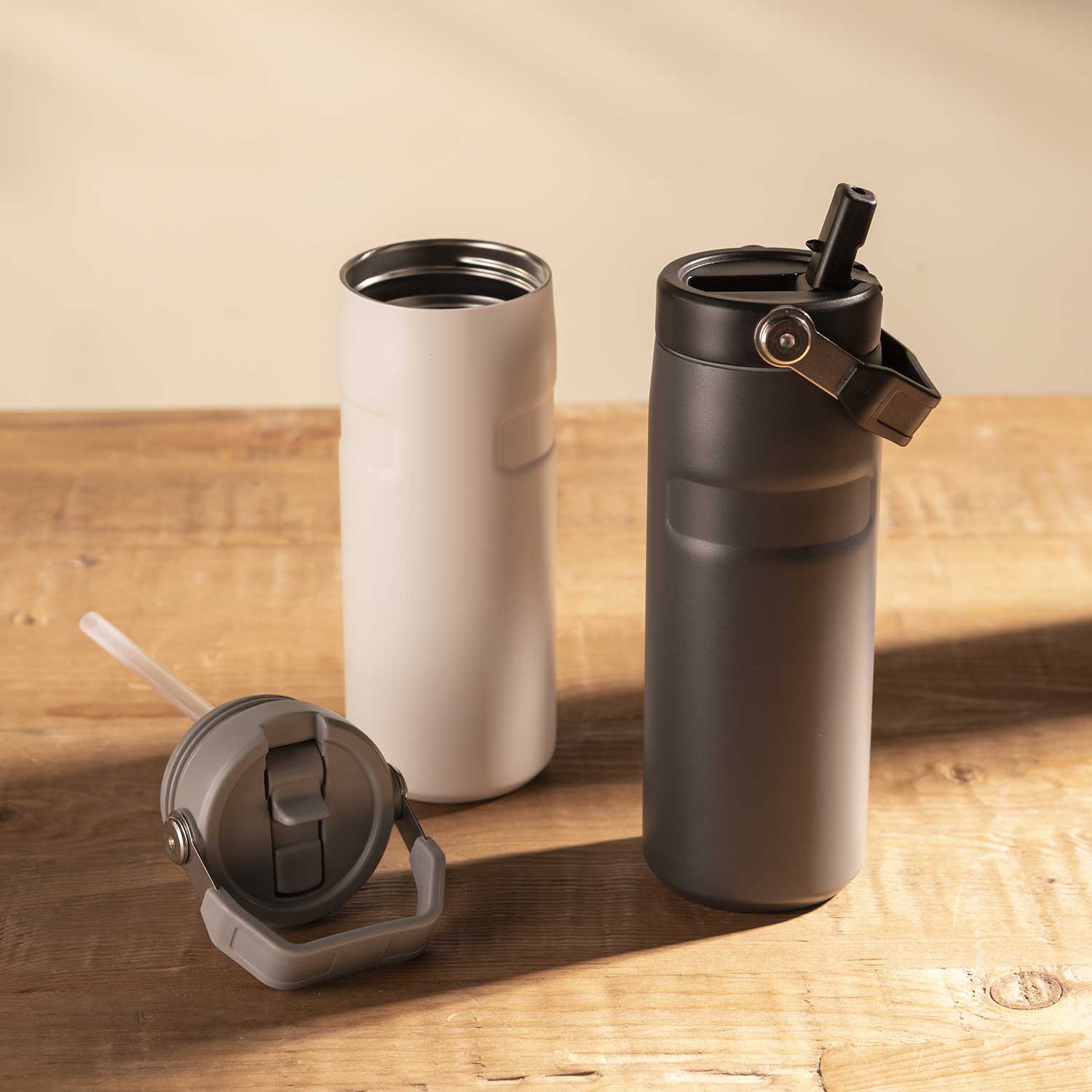 Termo doble pared con pitillo blanco 500ml - Imagen 4