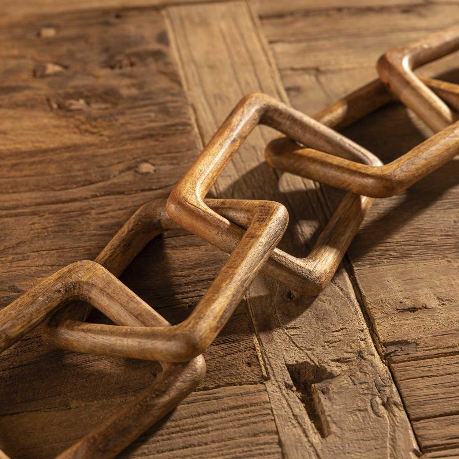 Cadena en madera cuadro - Imagen 2